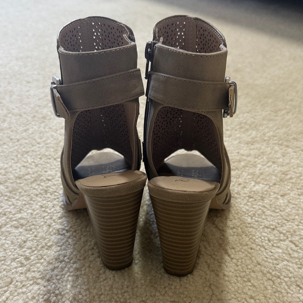 Circus by Sam Edelman Brown and Tan Heeled Boots - Picture 6 of 6